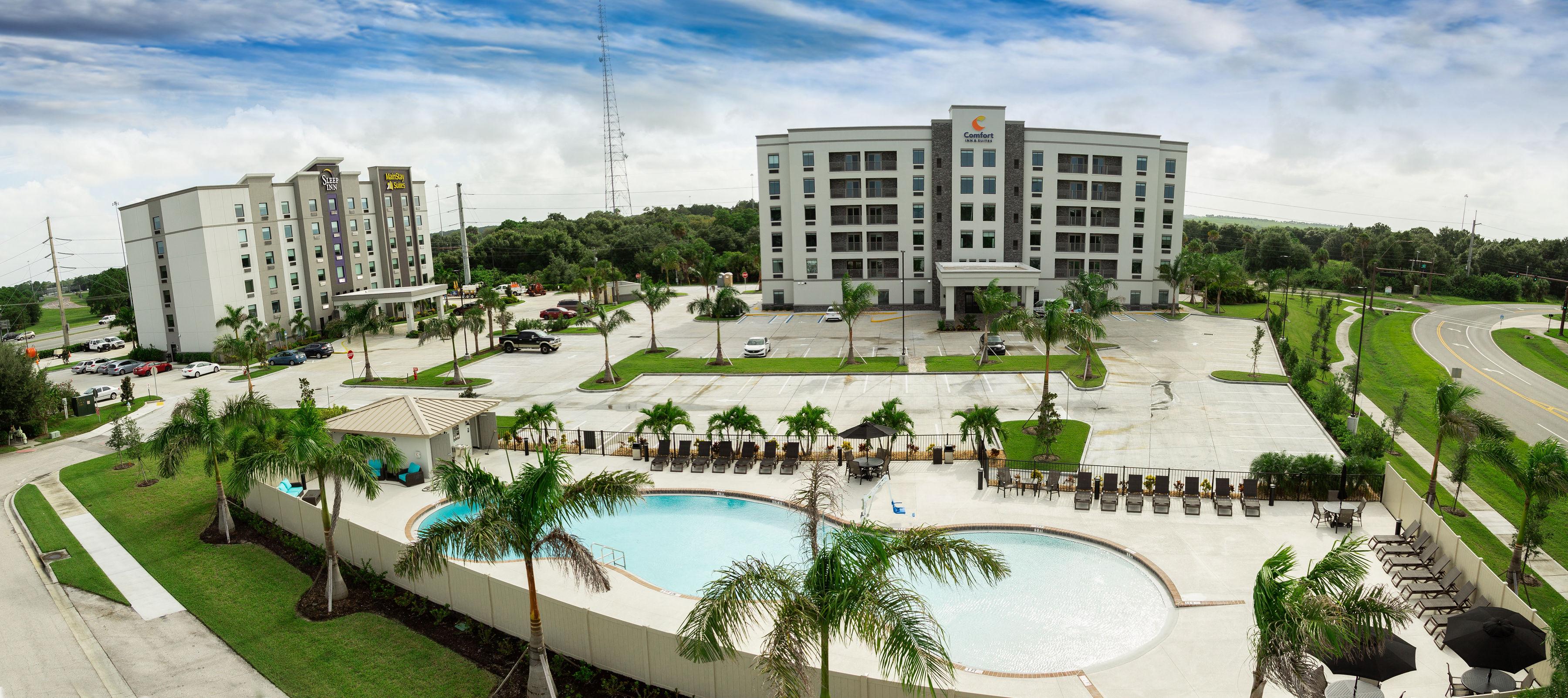 Magnolia Pointe; BW Signature Collection Fruitville エクステリア 写真