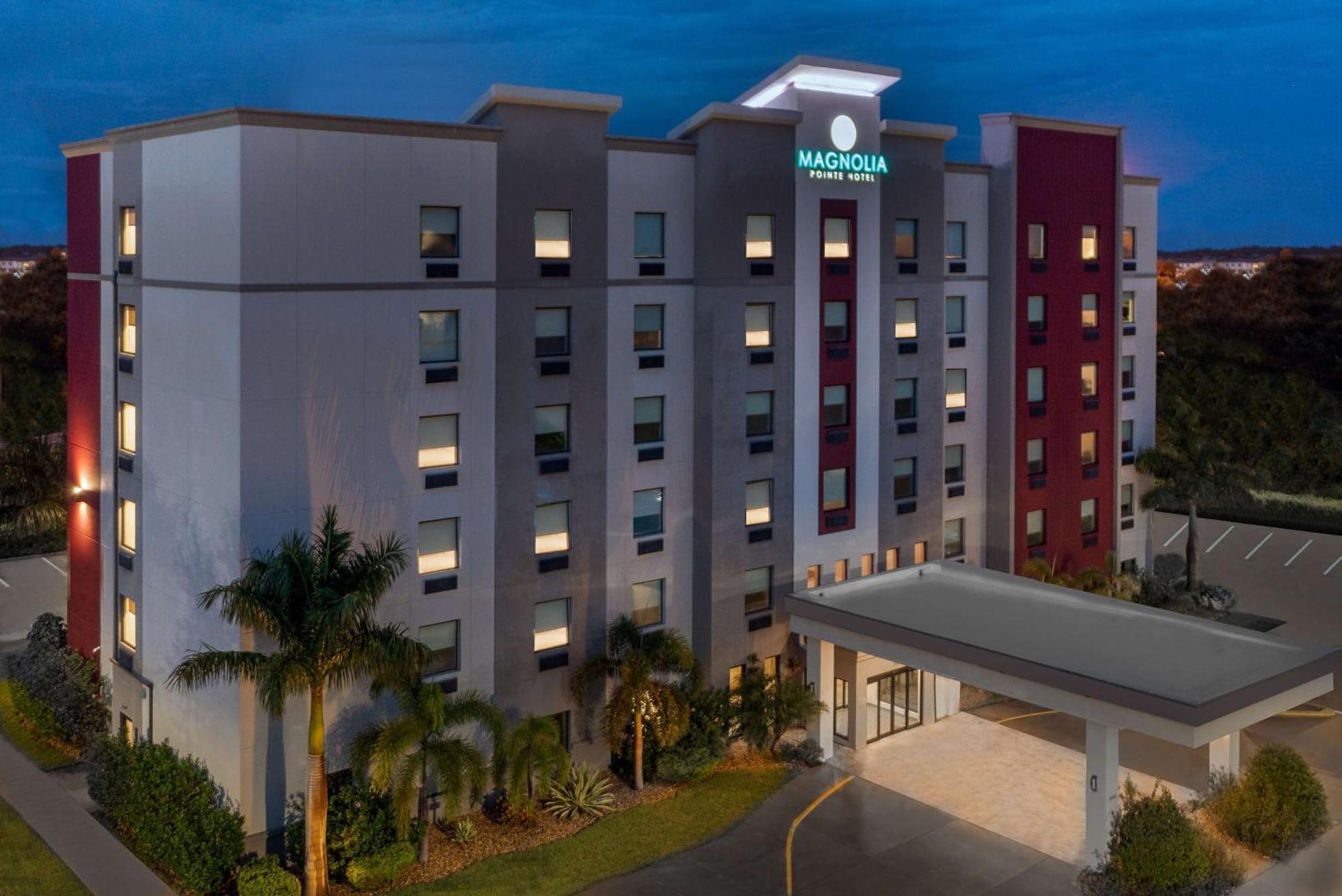 Magnolia Pointe; BW Signature Collection Fruitville エクステリア 写真