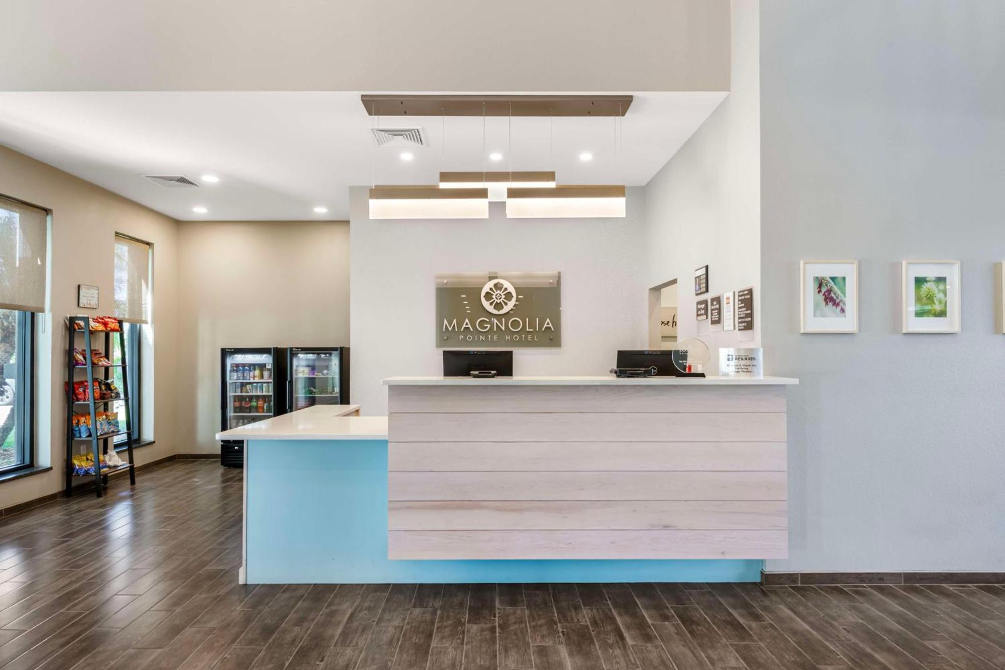 Magnolia Pointe; BW Signature Collection Fruitville エクステリア 写真